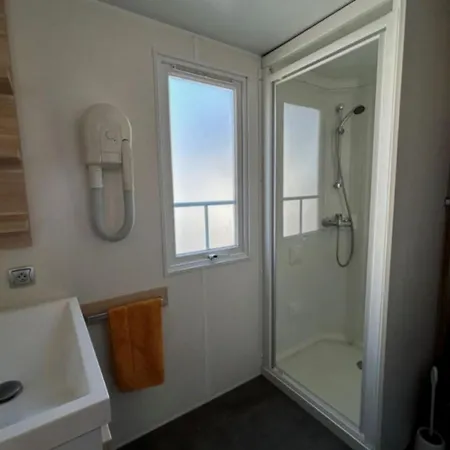 Mobil-home Confortable Avec Terrasse A - Api-1-52-1578